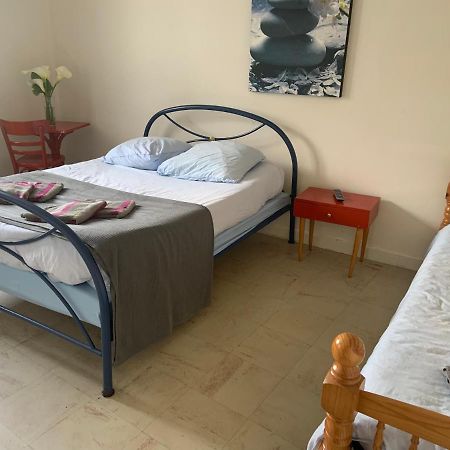 Hotel - Le Perroquet Бінік Екстер'єр фото